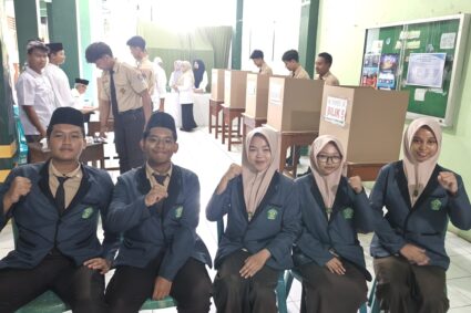SMA NU Al Ma’ruf Kudus Gelar Pilketos Serentak, Lima Kandidat Berebut Kursi Ketua OSIS