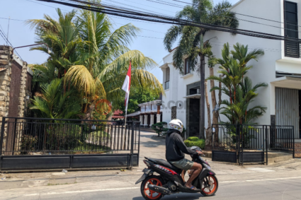 Kediaman Nusron Wahid di Mejobo Kudus Lengang, Pekerja Sibuk Renovasi Rumah