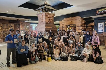 Peringati Hari Museum Indonesia, Museum Jenang Kudus Ajak Komunitas Menggambar Warisan Budaya