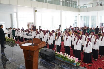 UMKU Gelar Sumpah Apoteker, 40 Lulusan Resmi Siap Mengabdi untuk Masyarakat