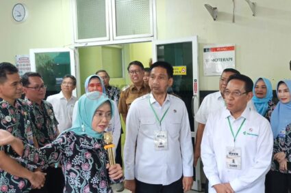 Wamenkes Tinjau RSUD Kudus, Siapkan Alat Diagnostik TBC untuk Puskesmas