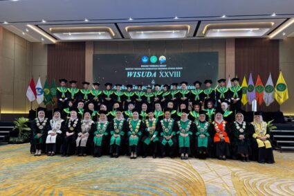 ITEKES Cendekia Utama Kudus Wisuda 351 Lulusan, Dua Program Studi Raih Akreditasi Unggul